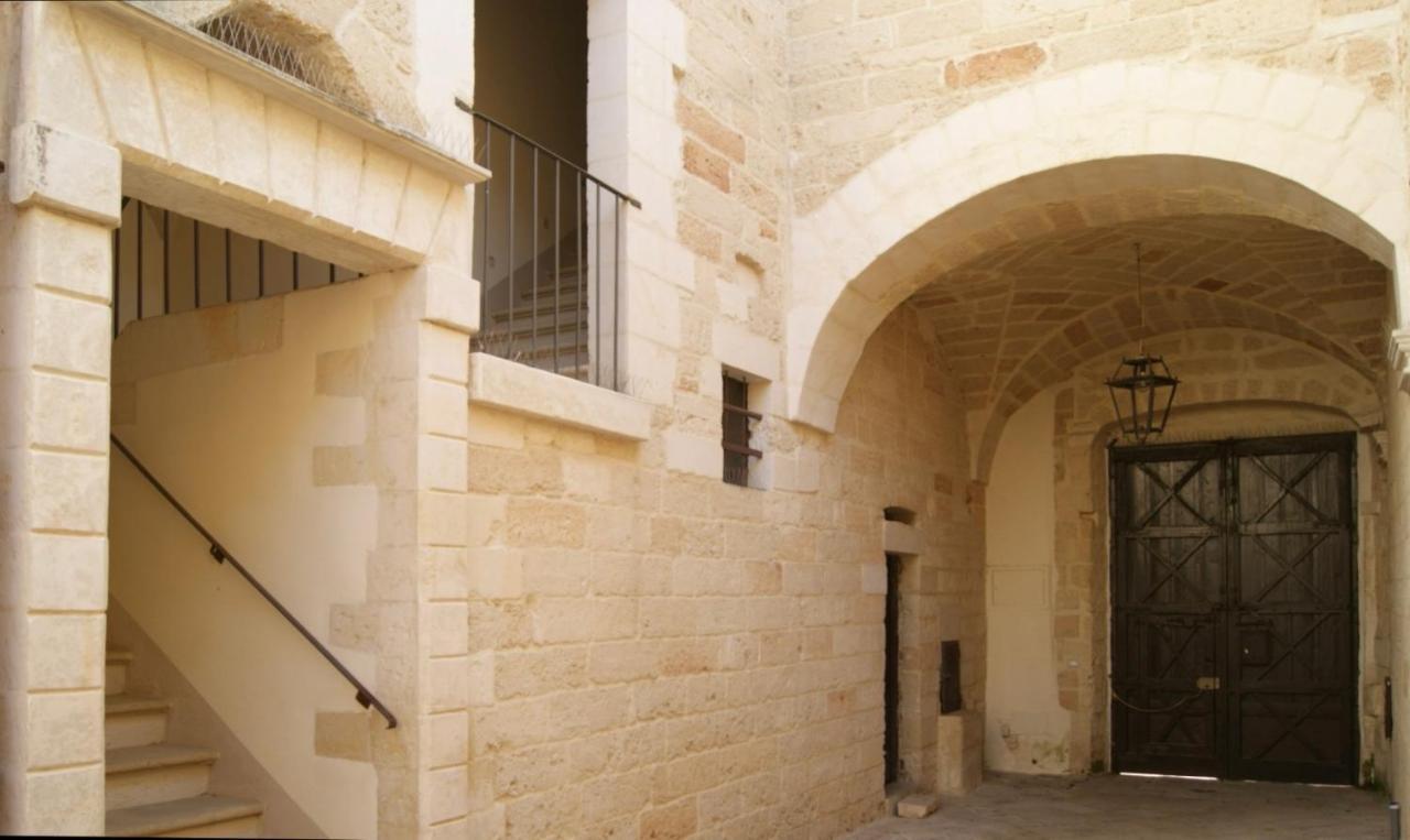 Palazzo De Carlo E Il Parco Dei 7 Pozzi Bed & Breakfast Lecce Exterior photo
