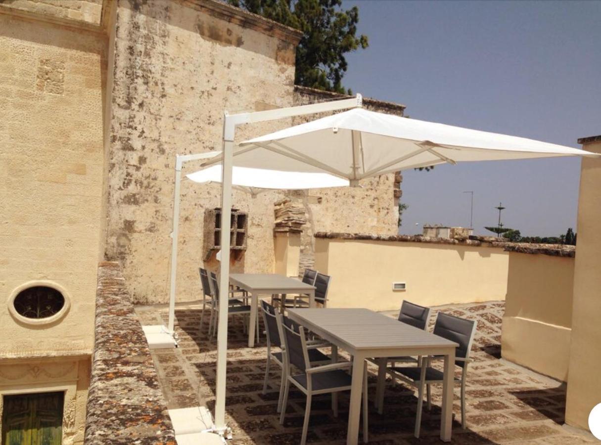 Palazzo De Carlo E Il Parco Dei 7 Pozzi Bed & Breakfast Lecce Exterior photo