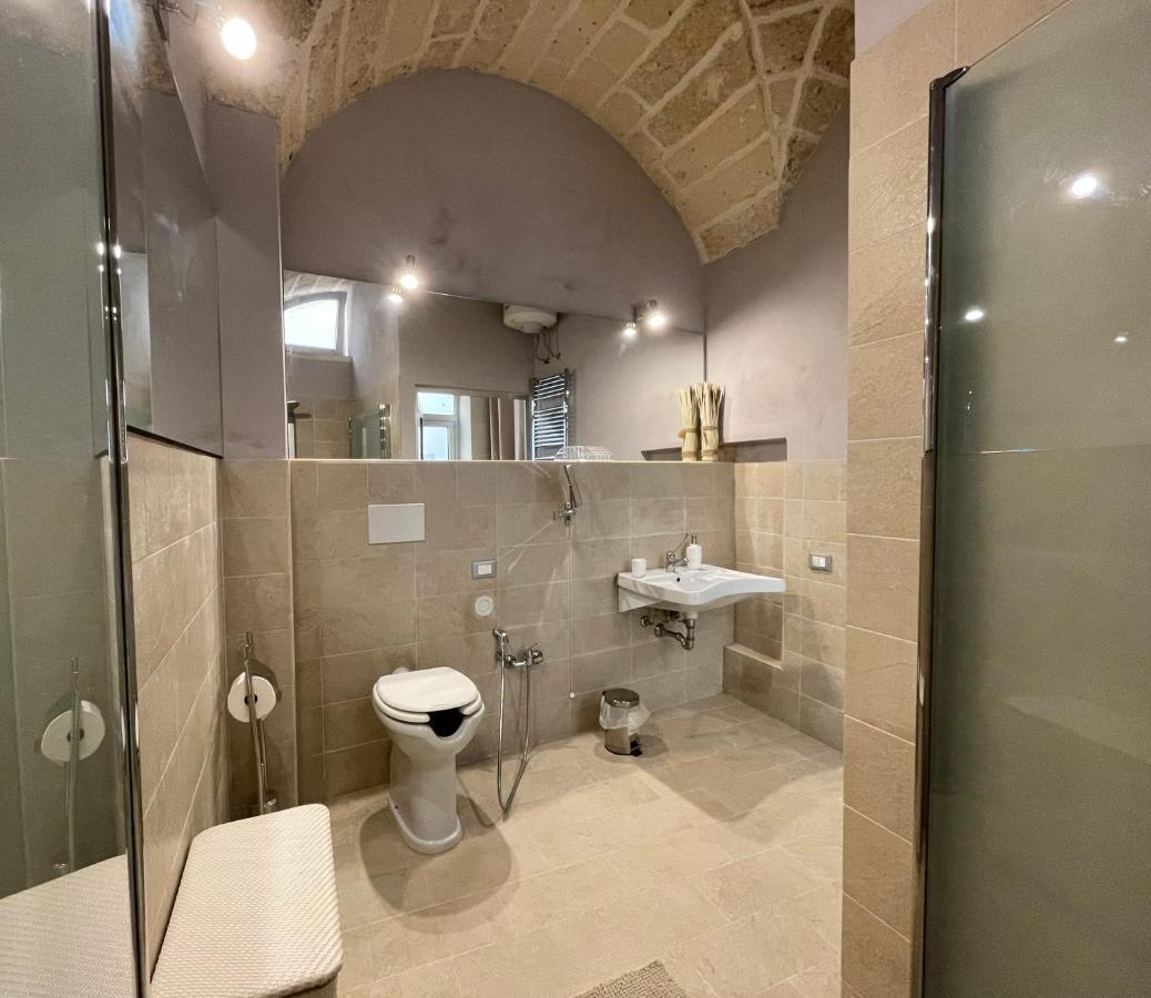 Palazzo De Carlo E Il Parco Dei 7 Pozzi Bed & Breakfast Lecce Exterior photo